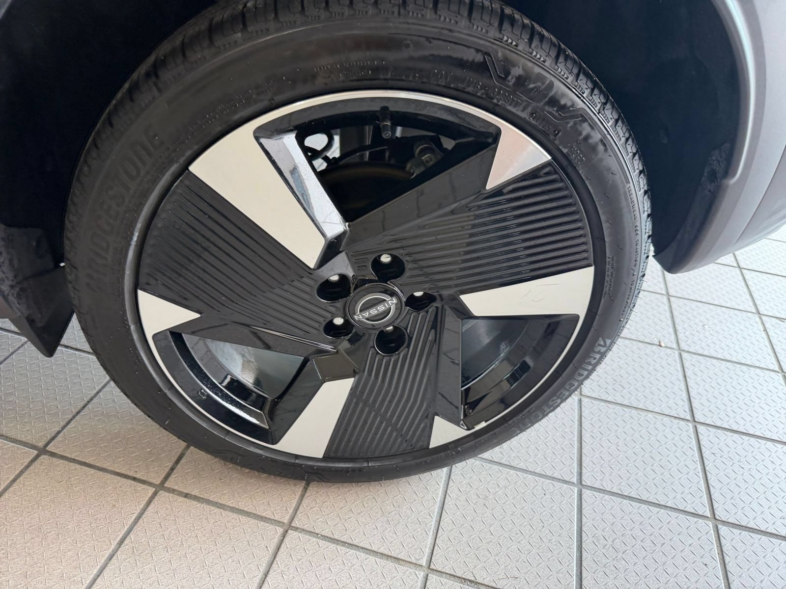 Used 2026 Nissan Kicks SR FWD image 24