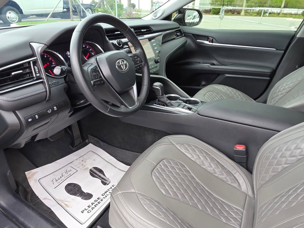Used 2020 Toyota Camry XSE FWD image 23