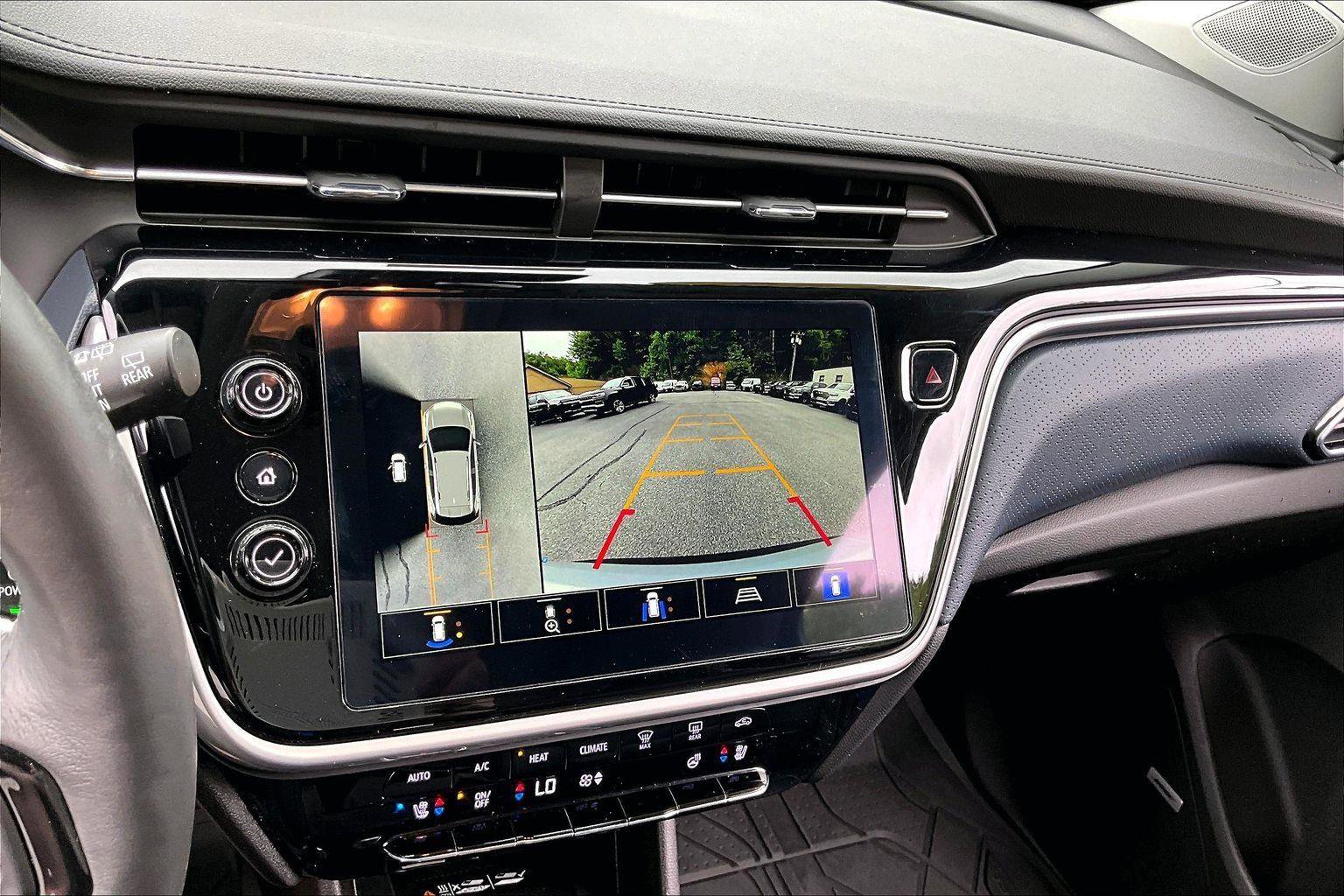 Used 2022 Chevrolet Bolt EUV Premier w/ Sun & Sound Package FWD image 21