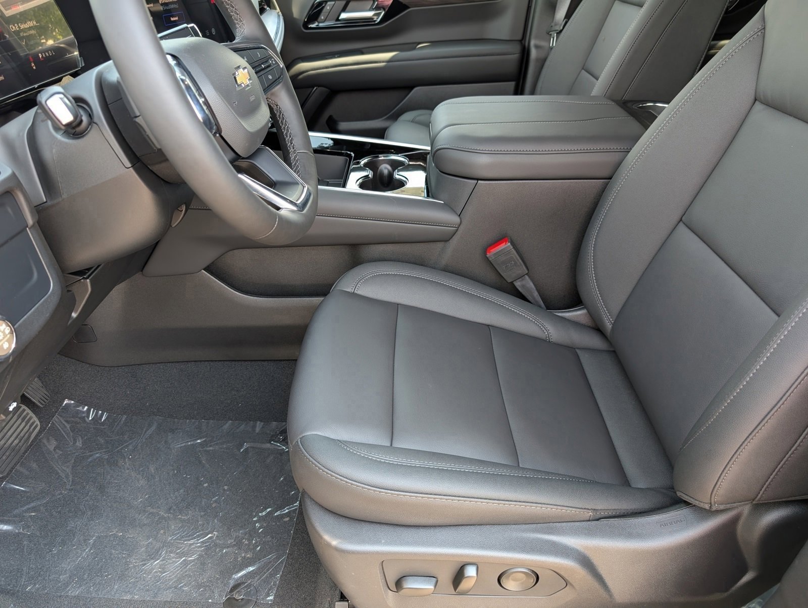 New 2026 Chevrolet Suburban LT w/ Comfort Package image 10