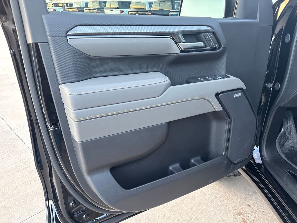 Used 2025 Chevrolet Silverado 1500 ZR2 w/ Technology Package AWD/4WD image 13