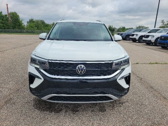 Used 2023 Volkswagen Taos SE AWD/4WD image 16