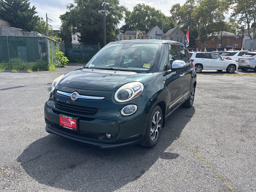 Used 2014 FIAT 500L Lounge FWD image 2