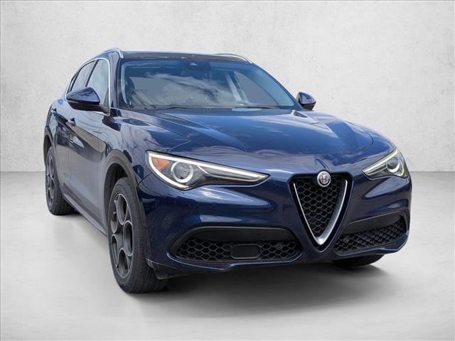 Used 2018 Alfa Romeo Stelvio Ti image 3
