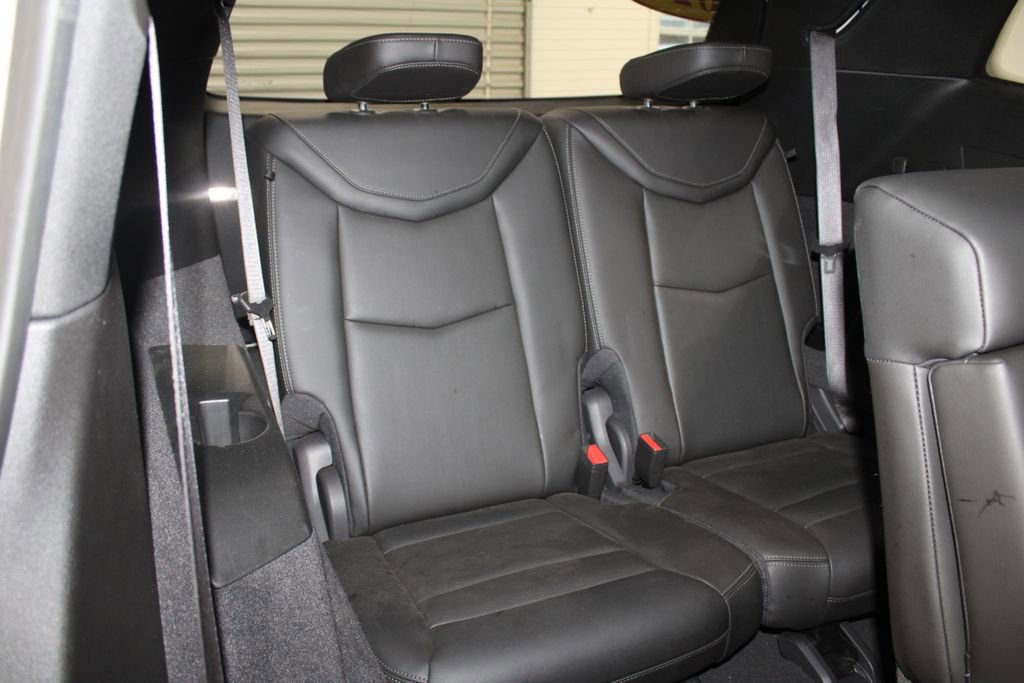 Used 2024 Cadillac XT6 Premium Luxury image 37