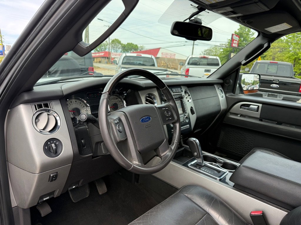 Used 2014 Ford Expedition Limited w/ Equipment Group 301A AWD/4WD image 10