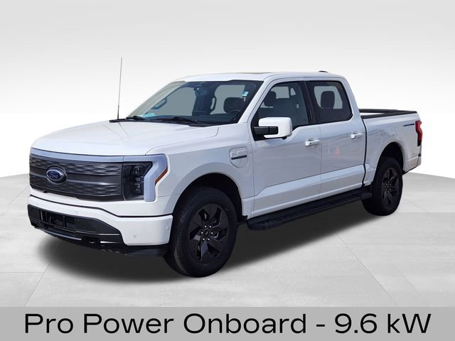 Used 2023 Ford F150 Lightning Lariat w/ Equipment Group 511A High image 5