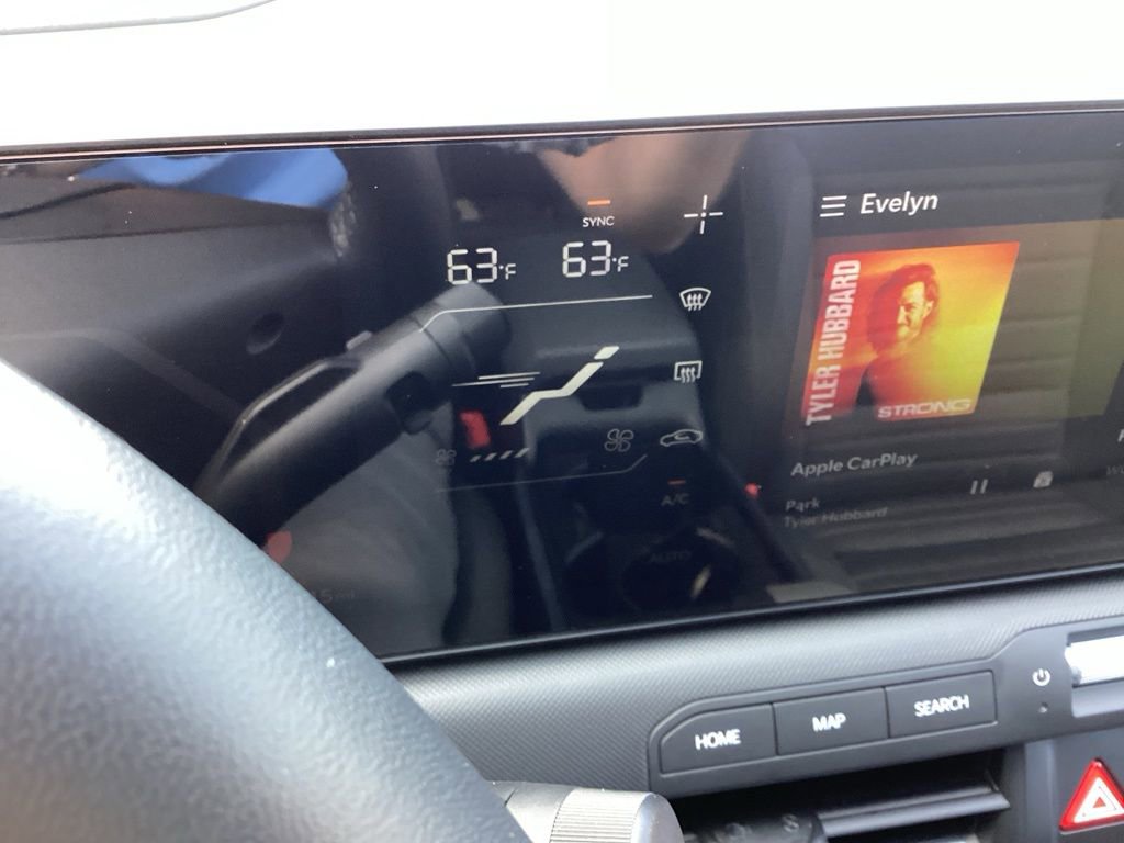 Used 2025 Kia K4 EX image 48