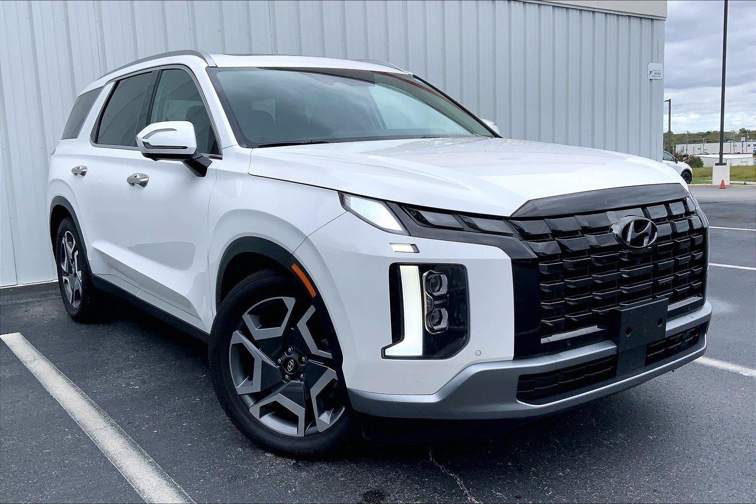 Used 2024 Hyundai Palisade SEL AWD/4WD image 2