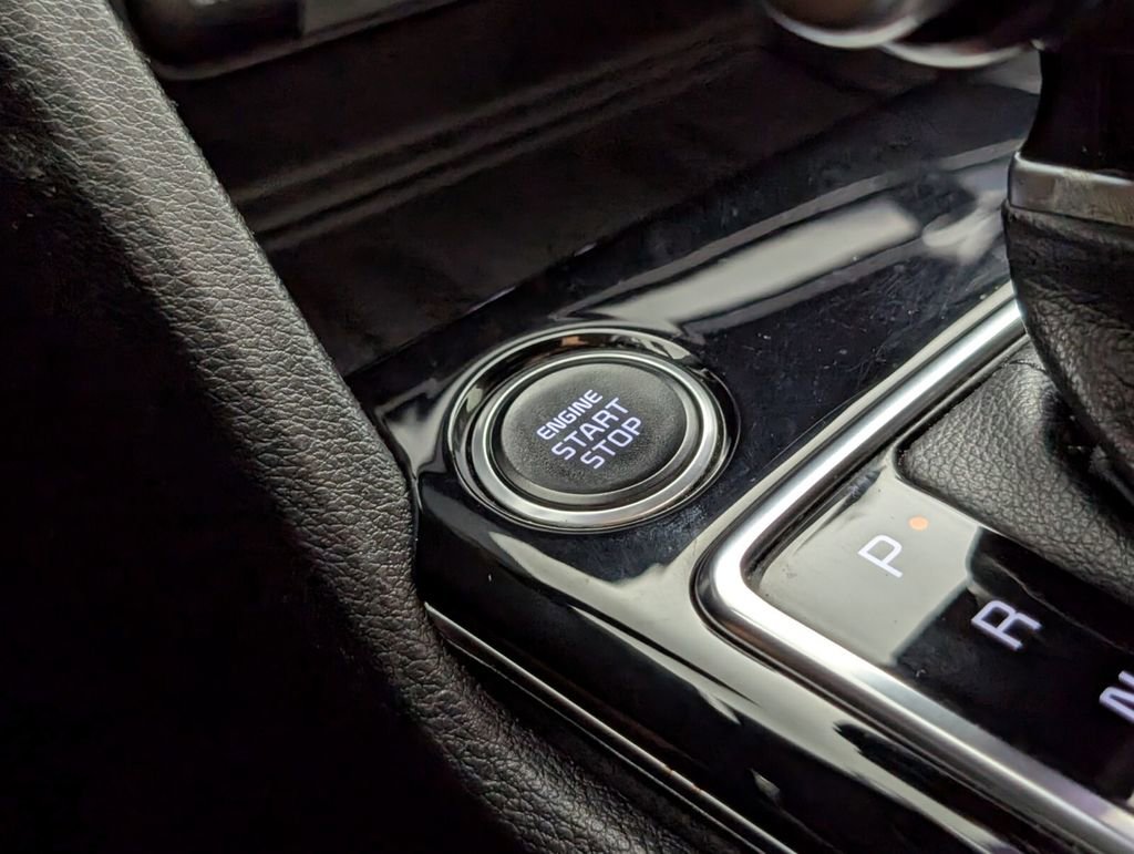 Used 2023 Kia Sportage SX image 18