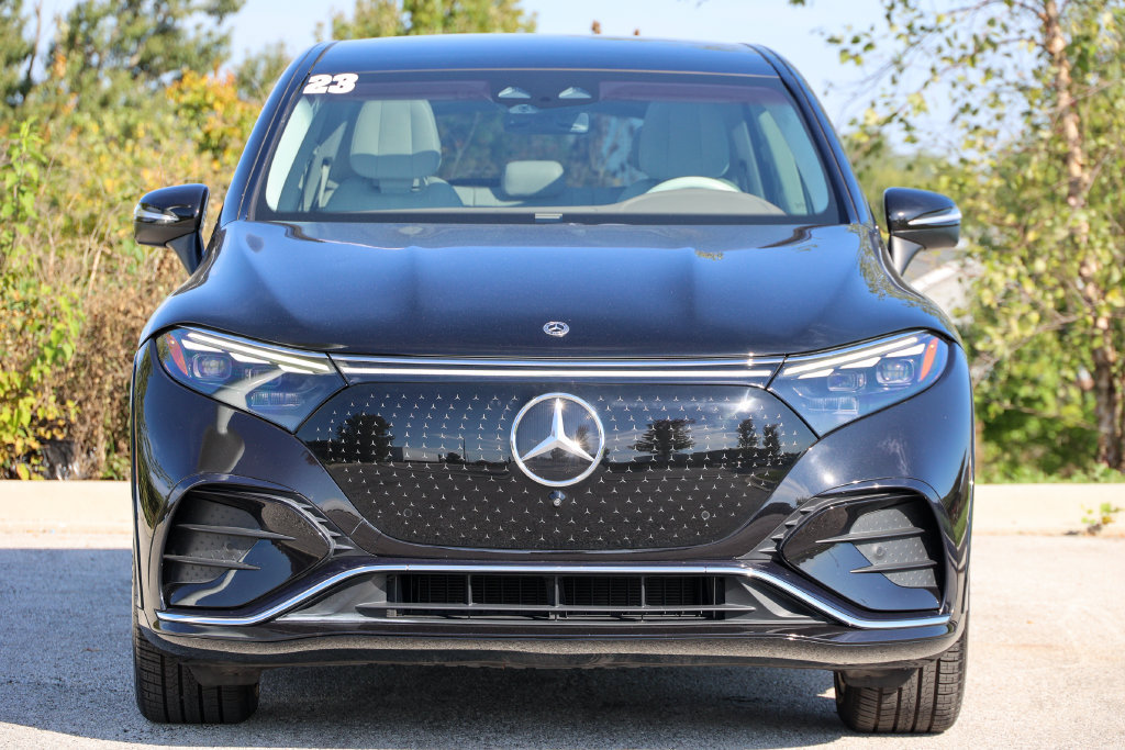 Used 2023 Mercedes-Benz EQS 580 4MATIC SUV image 12