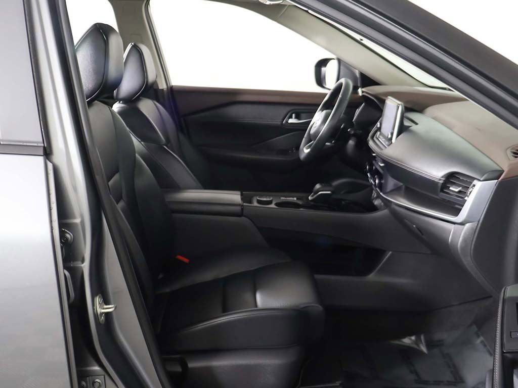 Used 2023 Nissan Rogue SV w/ SV Premium B Package AWD/4WD image 26
