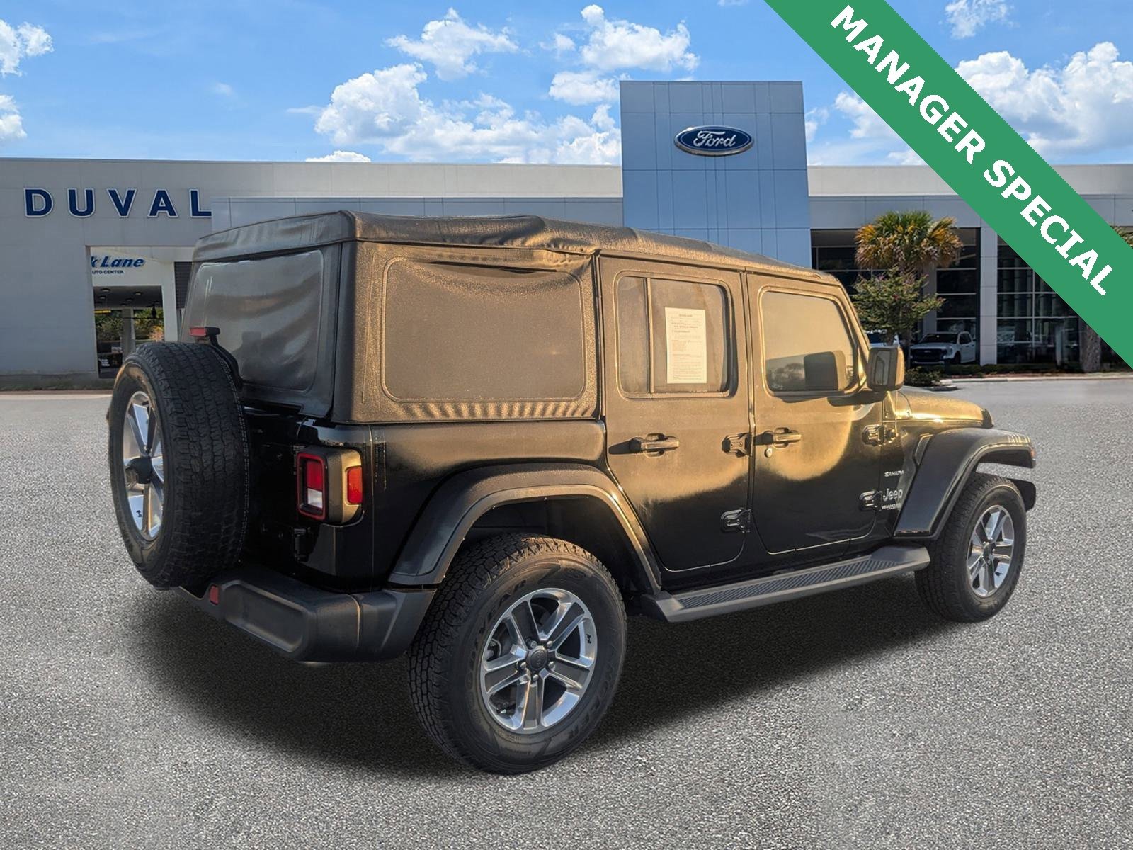 Used 2020 Jeep Wrangler Unlimited Sahara image 4