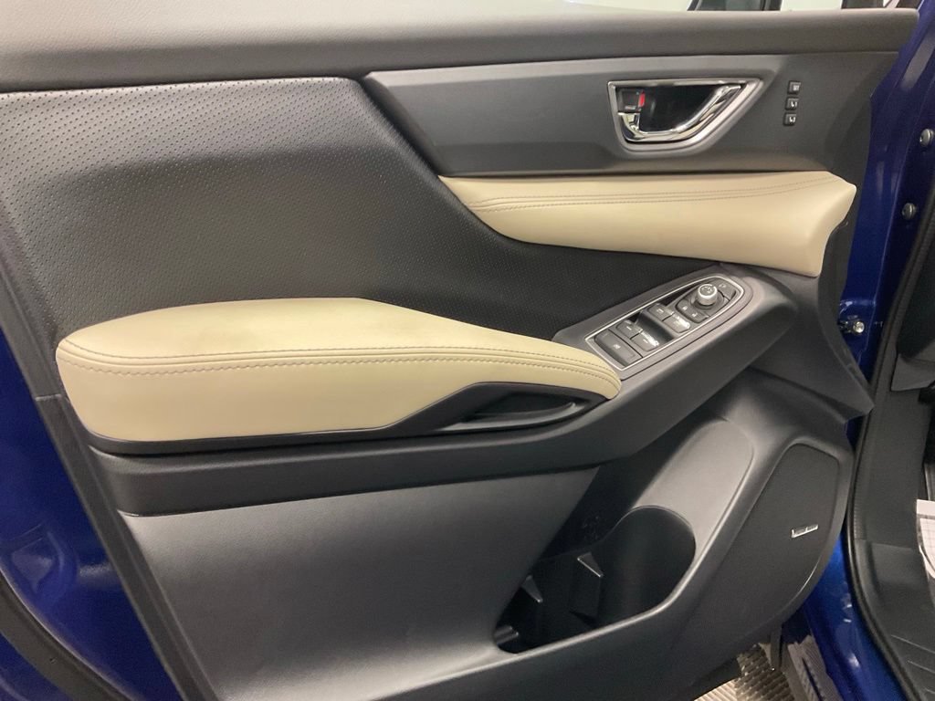 New 2026 Subaru Ascent Limited AWD/4WD image 9