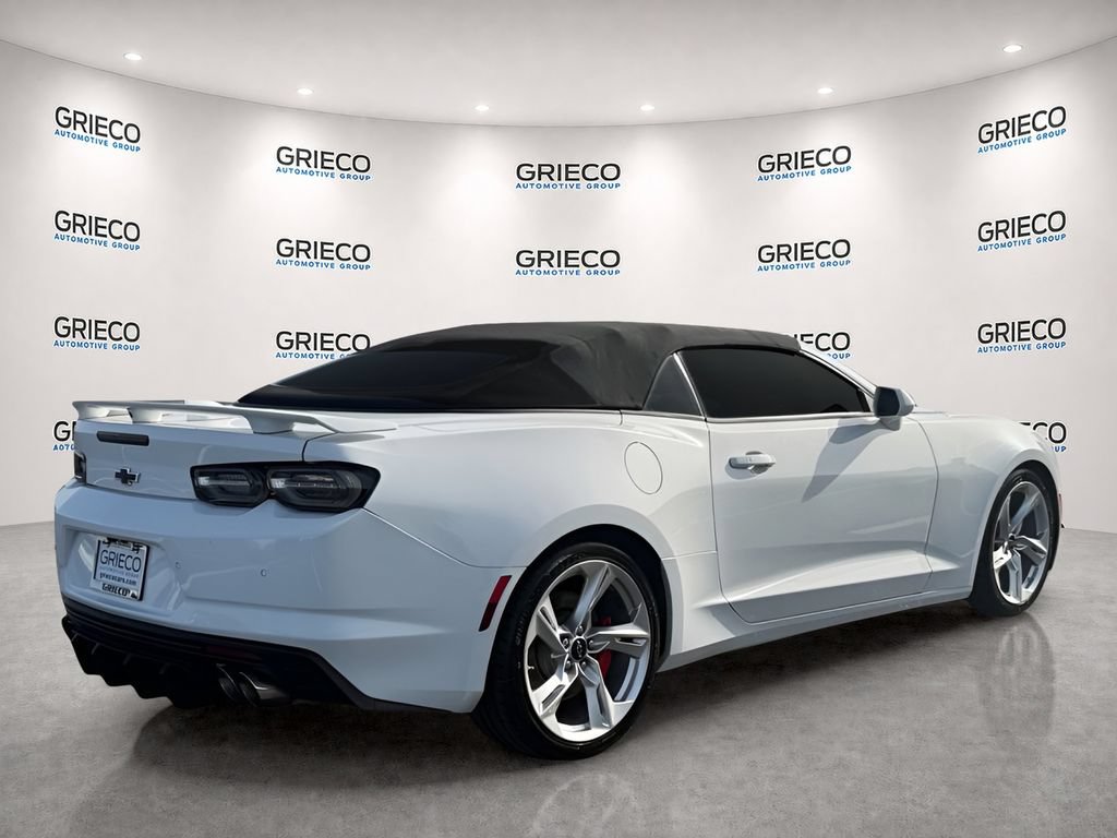Used 2021 Chevrolet Camaro SS RWD image 7