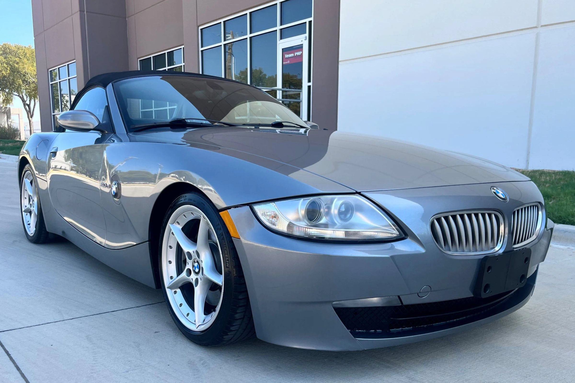 Used 2008 BMW Z4 3.0si RWD image 3