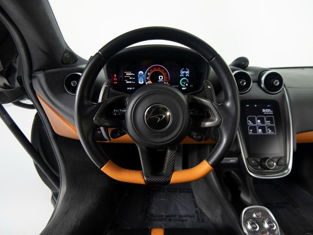 Used 2017 McLaren 570S Coupe image 16