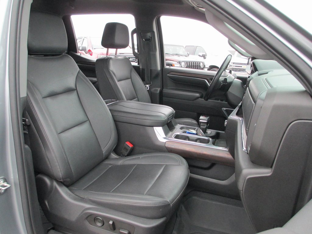 Certified 2023 GMC Sierra 1500 SLT w/ SLT Convenience Package image 18