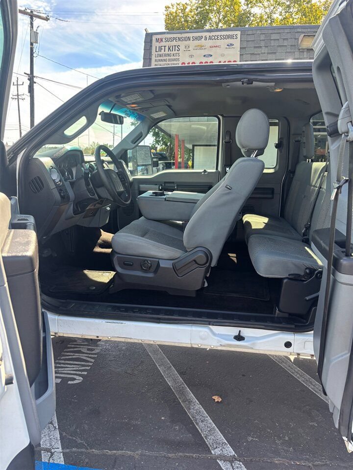 Used 2015 Ford F250 XLT w/ XLT Value Package AWD/4WD image 13