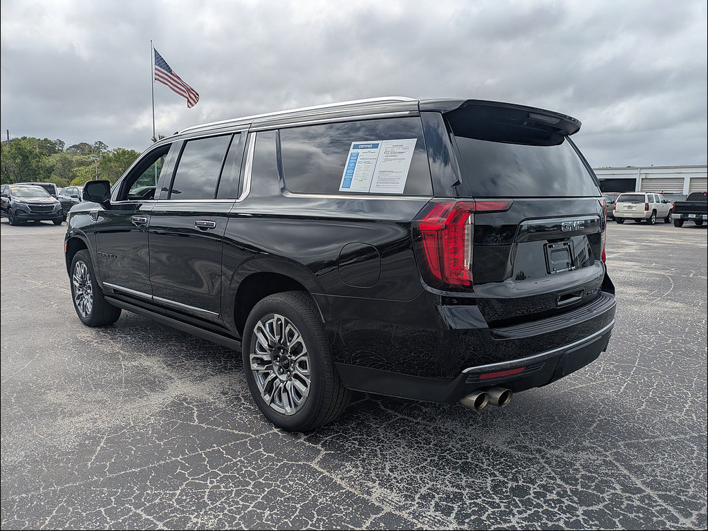 Used 2024 GMC Yukon XL Denali Ultimate AWD/4WD image 7