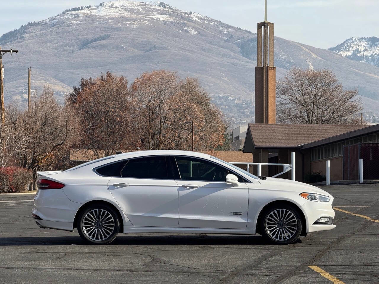 Used 2018 Ford Fusion Energi Titanium image 3