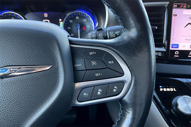 Used 2021 Chrysler Pacifica Touring-L image 21