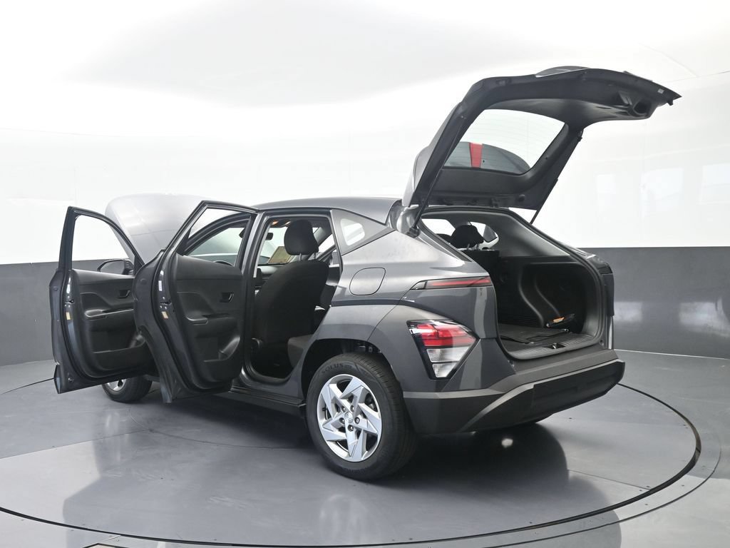 Used 2024 Hyundai Kona SE FWD image 77