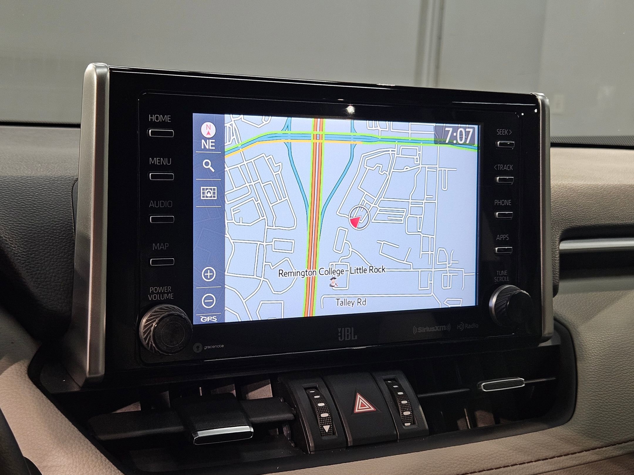 Used 2020 Toyota RAV4 Limited image 31