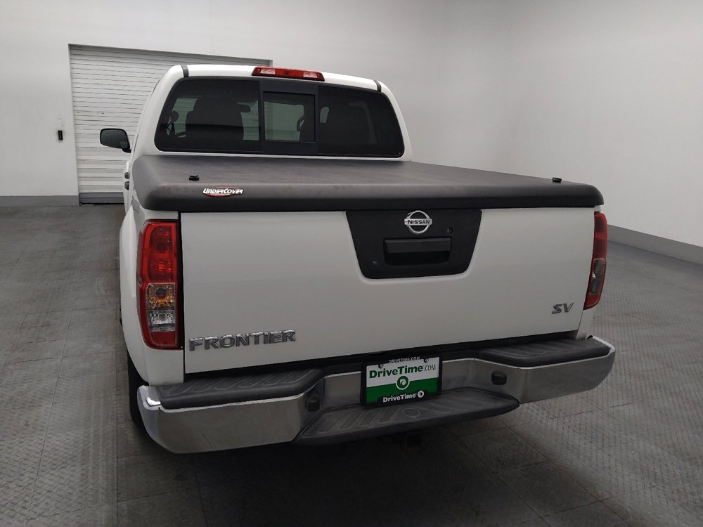 Used 2019 Nissan Frontier SV RWD image 6