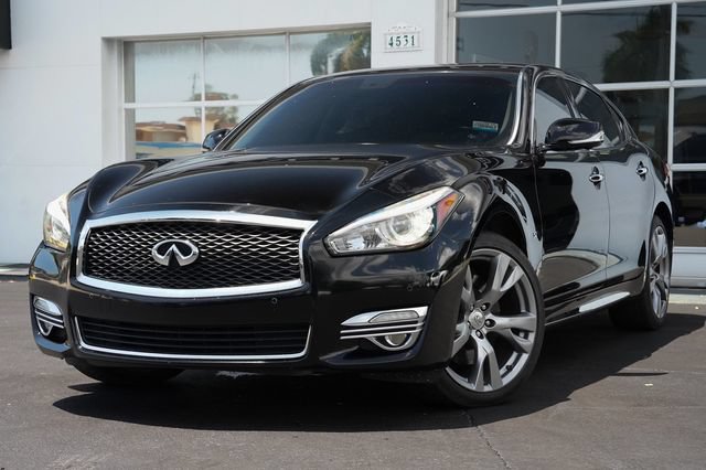 Used 2018 INFINITI Q70 L 3.7 AWD/4WD image 1