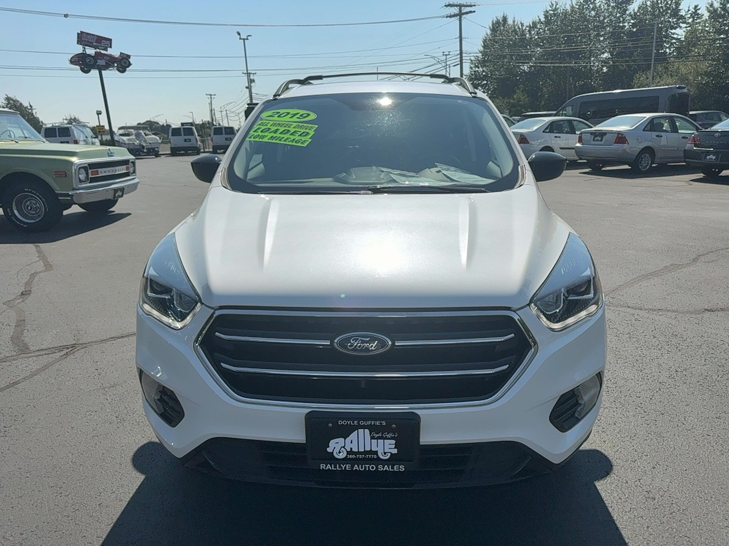 Used 2019 Ford Escape SE w/ SE Sport Appearance Package AWD/4WD image 2