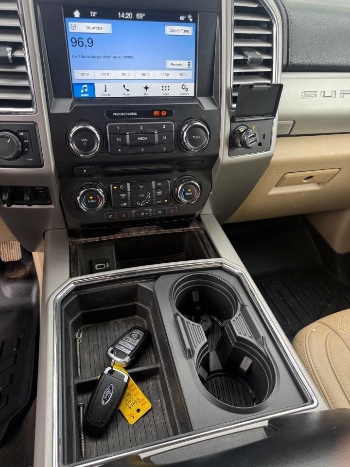 Used 2017 Ford F350 Lariat w/ Lariat Ultimate Package AWD/4WD image 15