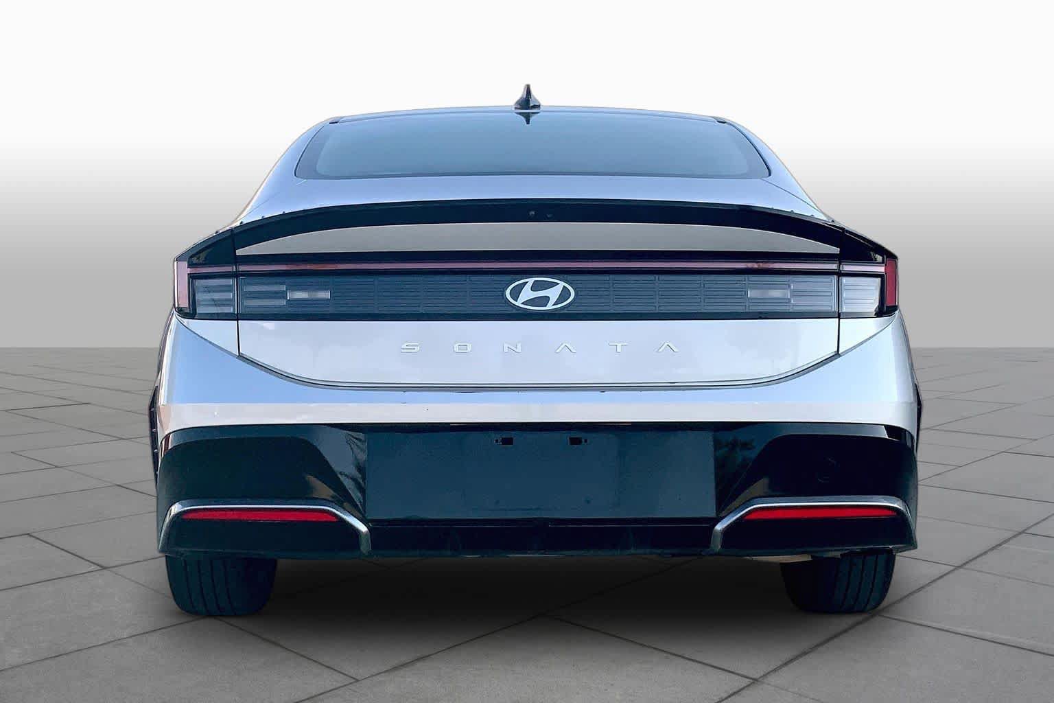 Certified 2025 Hyundai Sonata SEL FWD image 5