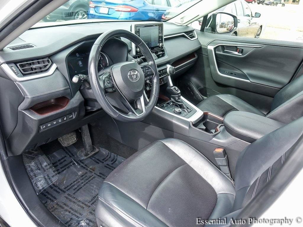 Used 2021 Toyota RAV4 Limited image 10