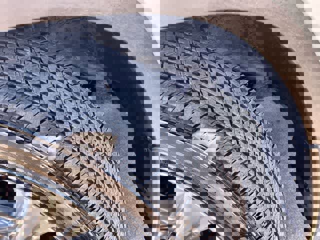 Used 2022 Toyota Highlander LE image 23