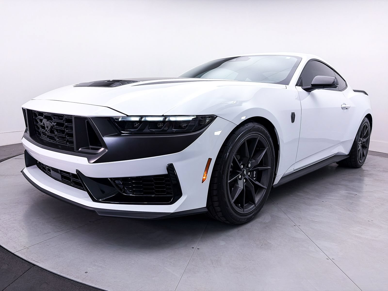 Used 2024 Ford Mustang Dark Horse RWD image 13