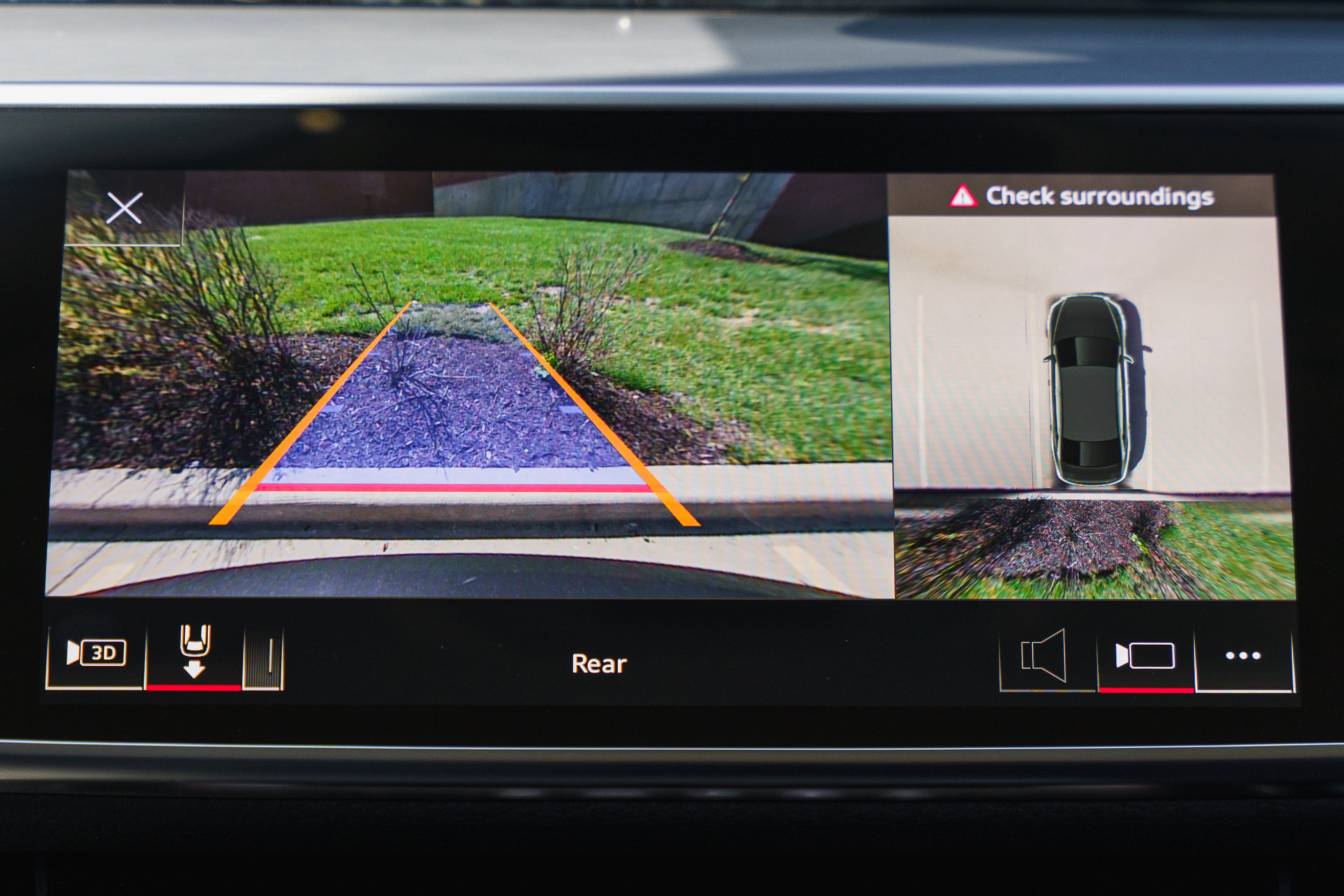 Certified 2022 Audi S8 AWD/4WD image 15