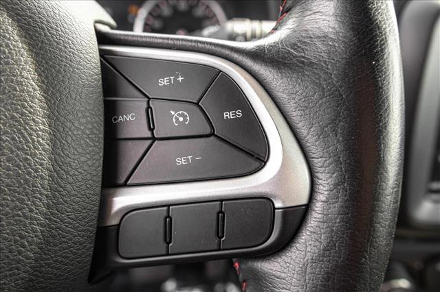 Used 2019 Jeep Renegade Trailhawk AWD/4WD image 17