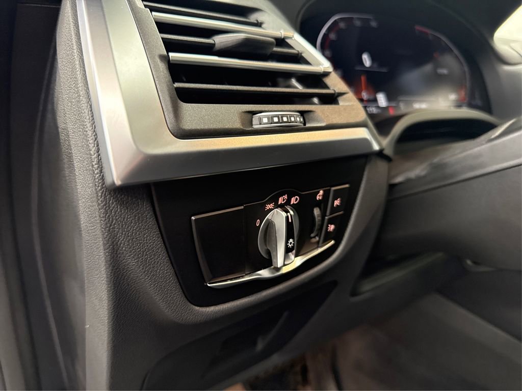 Used 2024 BMW X3 xDrive30i w/ Premium Package w/ZPA image 40