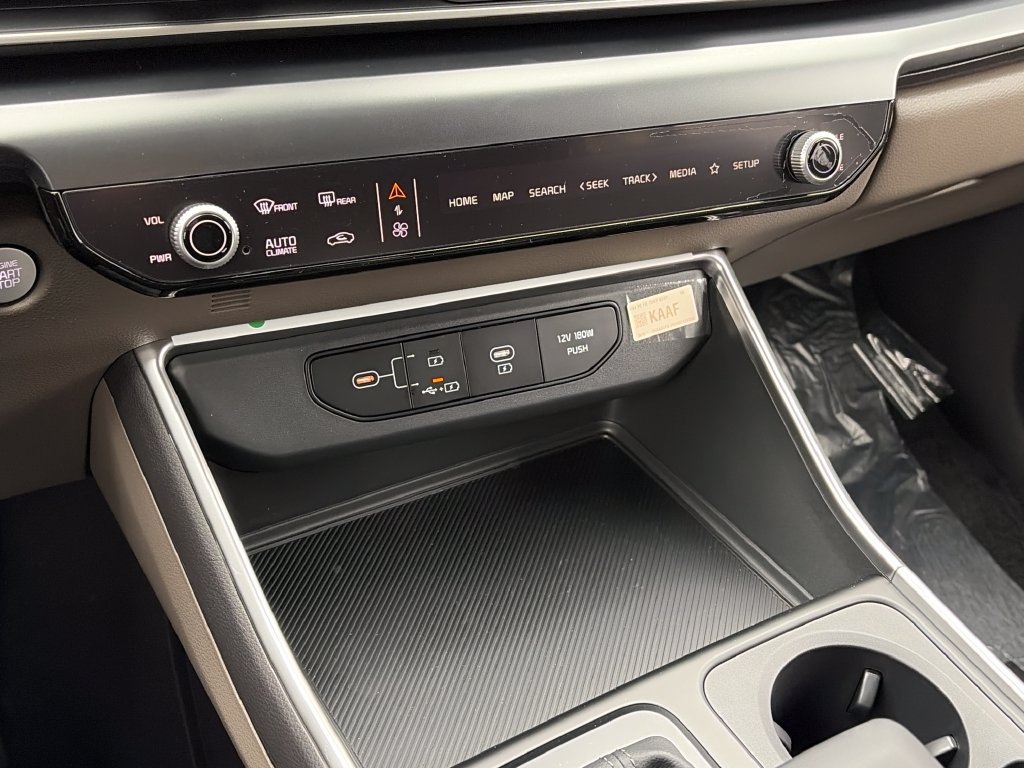 New 2027 Kia Carnival FWD image 20