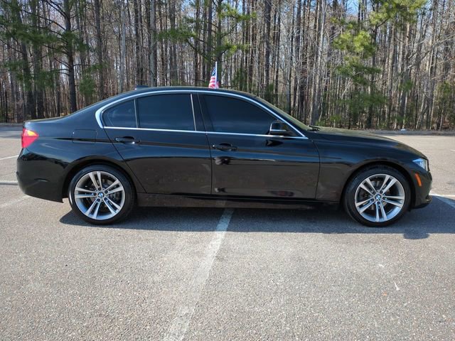 Used 2018 BMW 330i xDrive Sedan w/ Convenience Package image 3