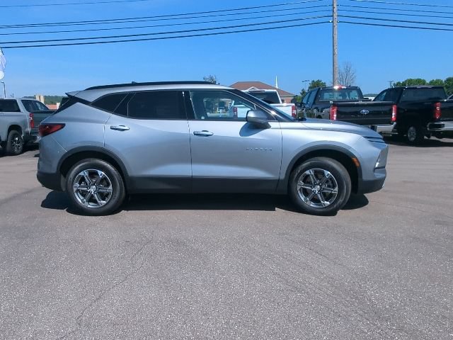 Used 2023 Chevrolet Blazer LT w/ Convenience Package FWD image 28