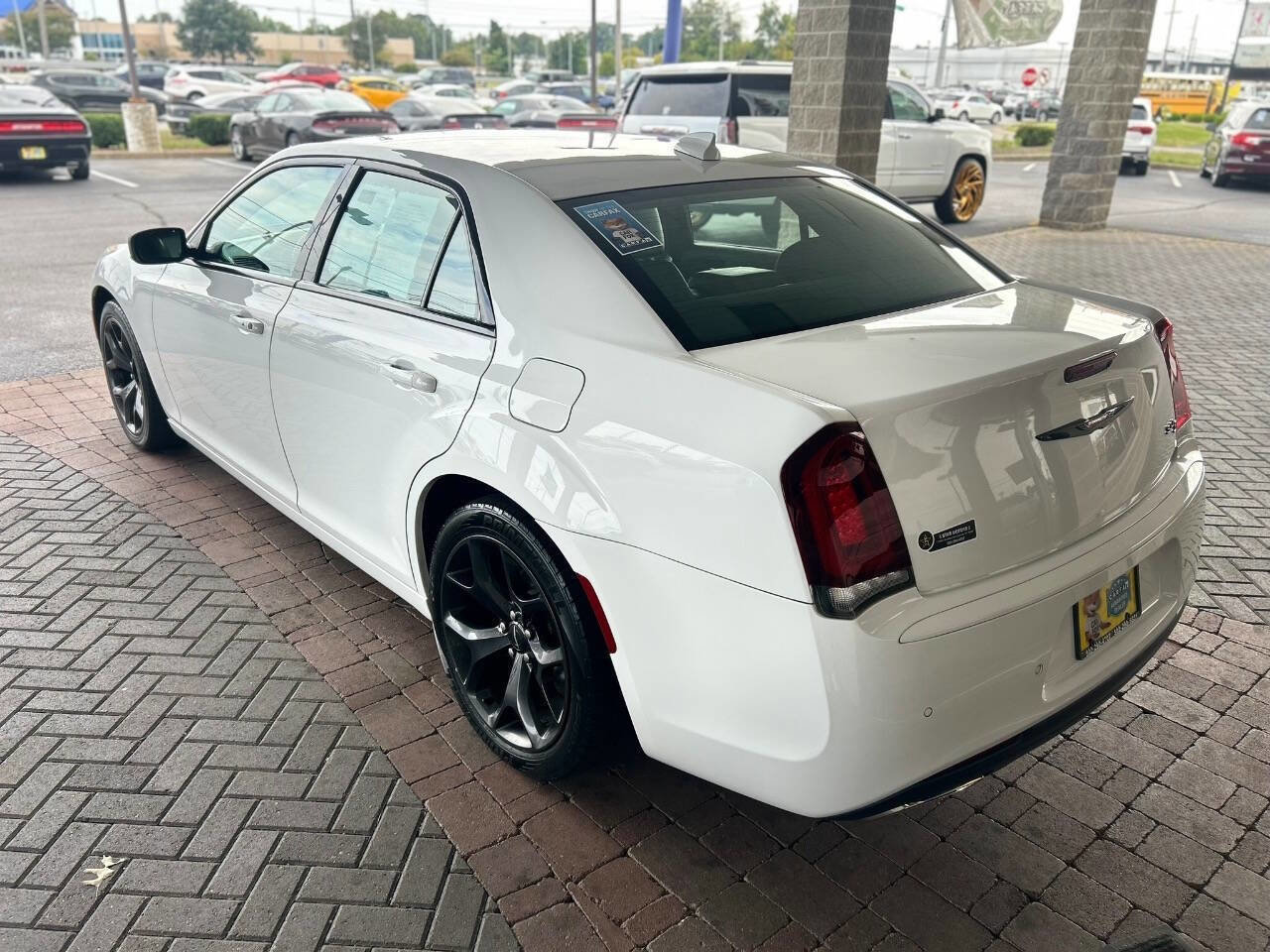 Used 2021 Chrysler 300 S image 8