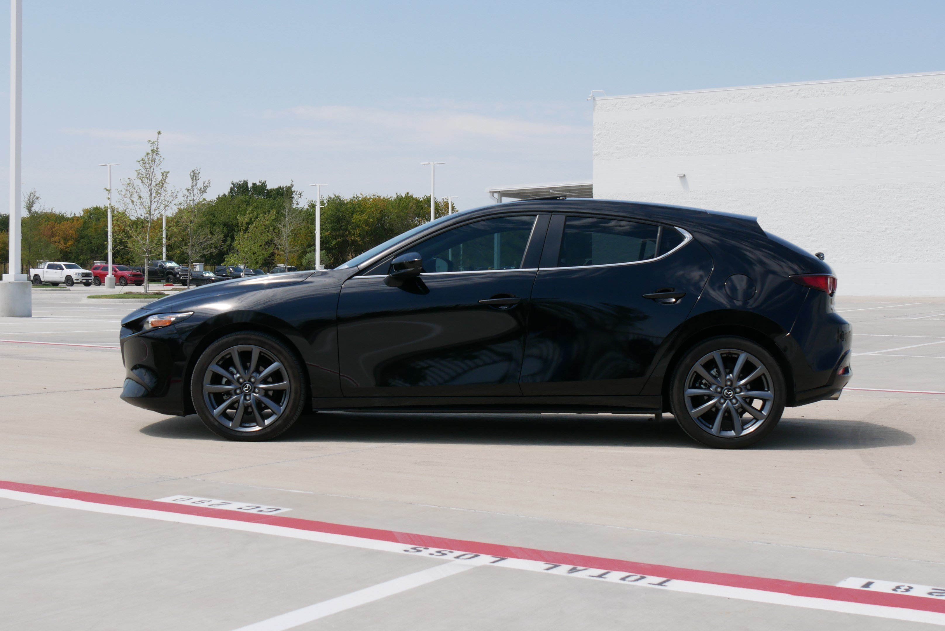 Used 2022 MAZDA MAZDA3 s FWD image 6