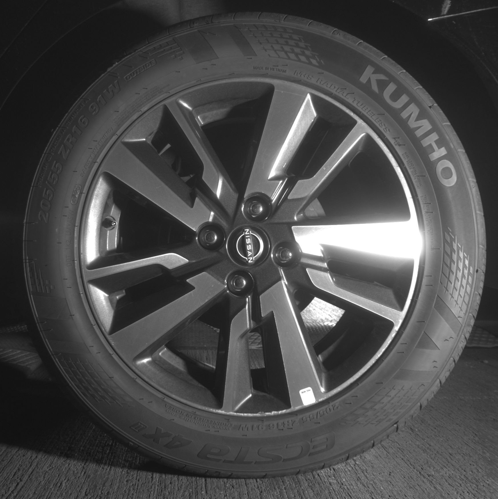 Used 2025 Nissan Versa SV FWD image 14