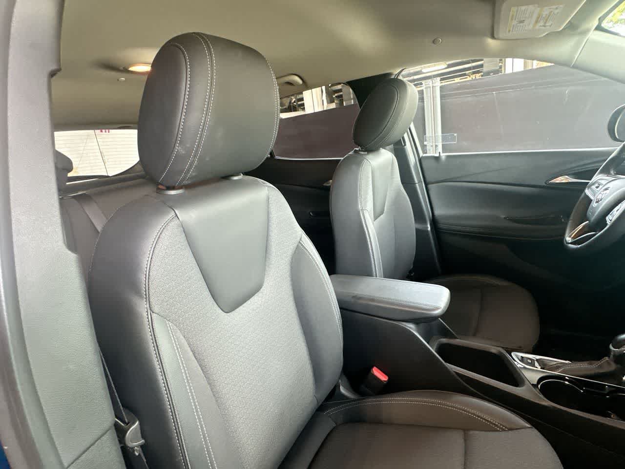 Used 2023 Buick Encore GX Preferred w/ Cold Weather Comfort Package FWD image 27
