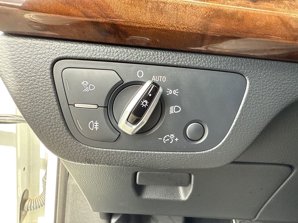 Used 2018 Audi Q5 2.0T Premium Plus w/ Premium Plus Package AWD/4WD image 28