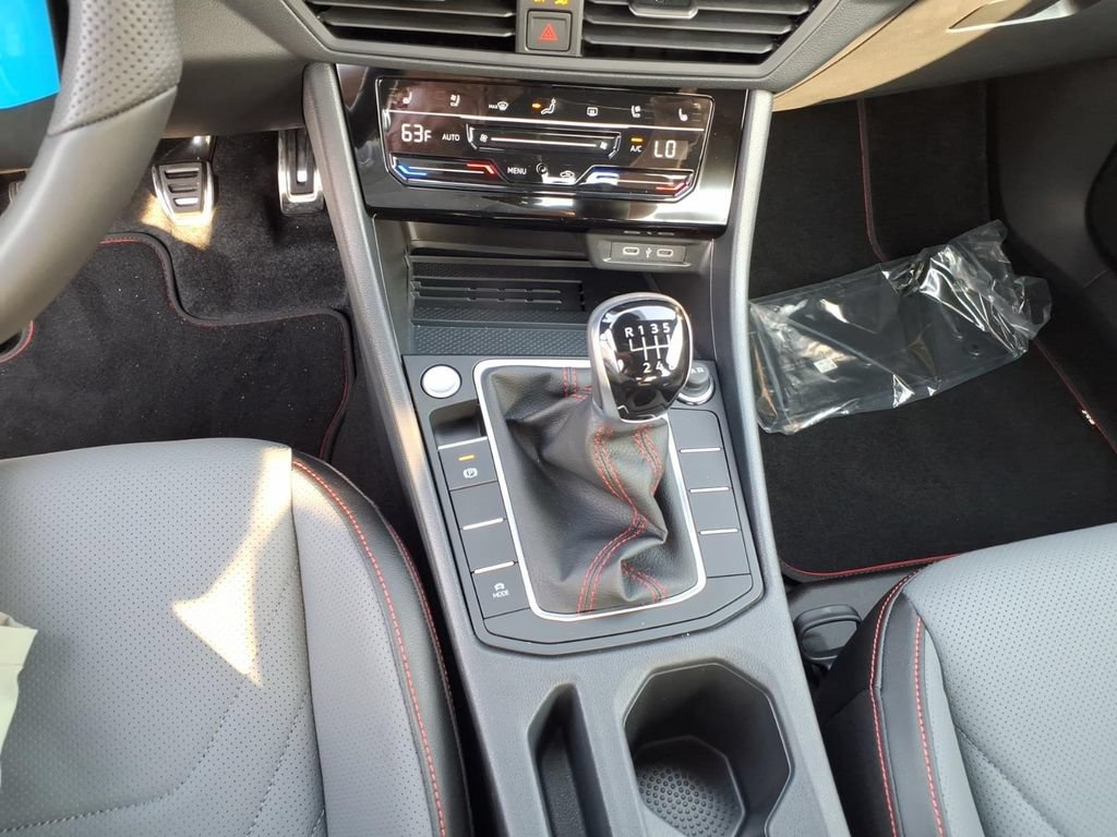 New 2026 Volkswagen Jetta GLI Autobahn FWD image 21