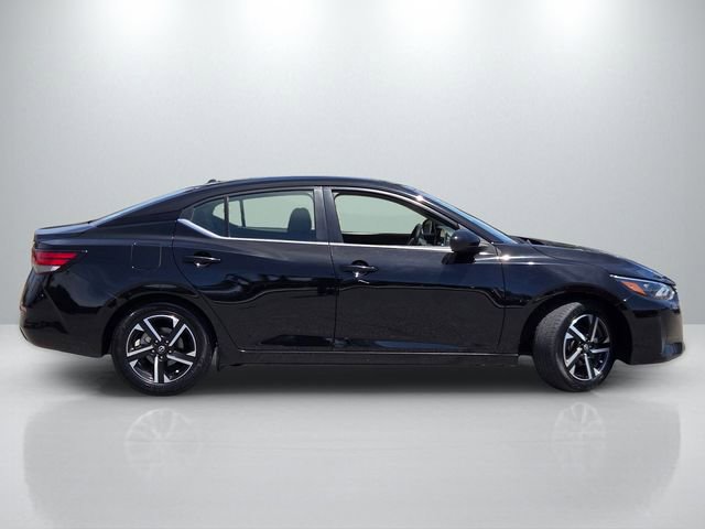 Used 2024 Nissan Sentra SV FWD image 3
