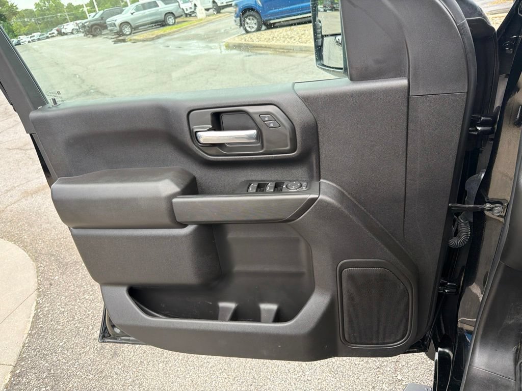 Used 2026 Chevrolet Silverado 2500 Custom w/ Custom Convenience Package AWD/4WD image 30